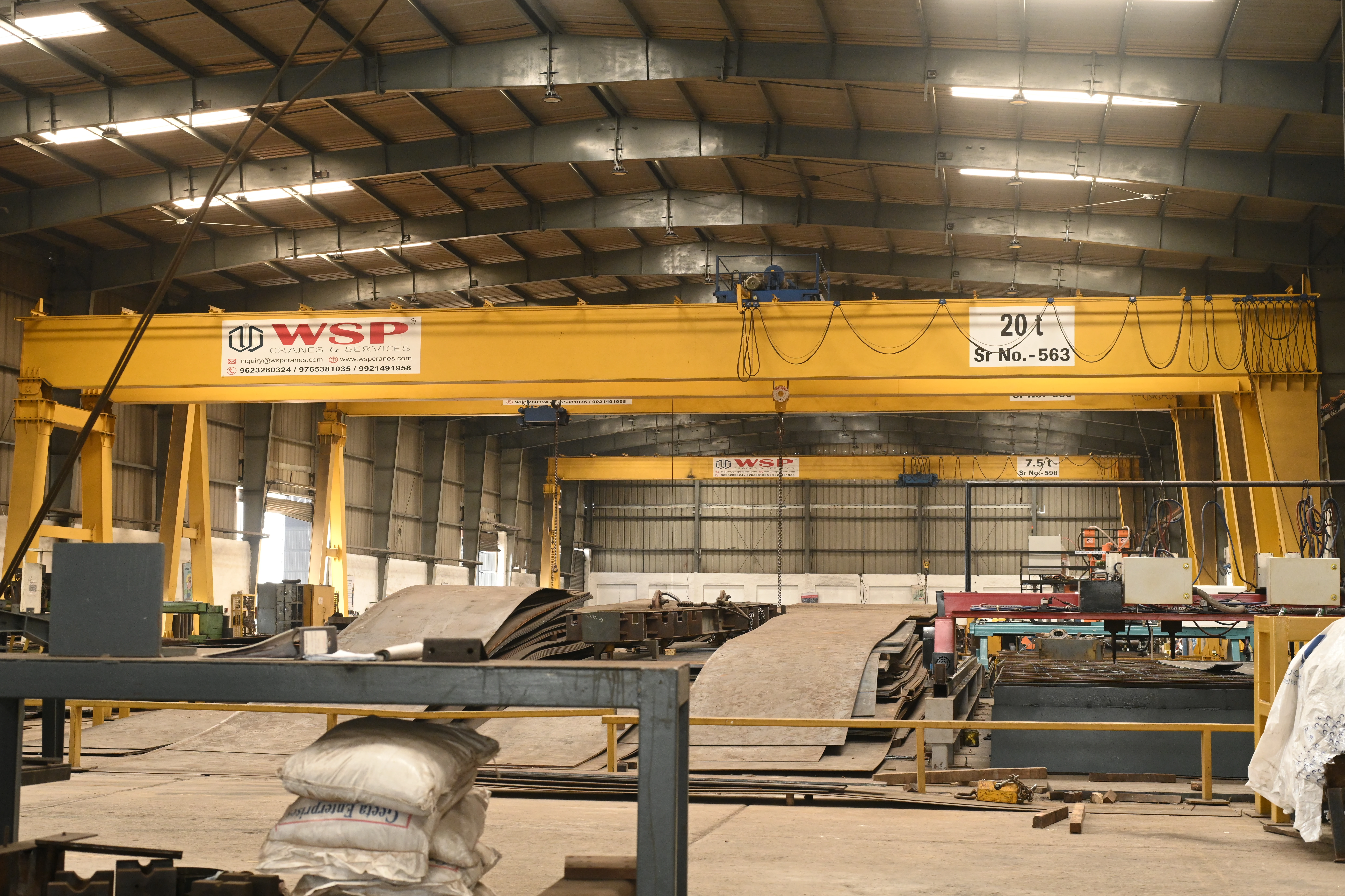 Industrial double girder goliath crane for large span handling